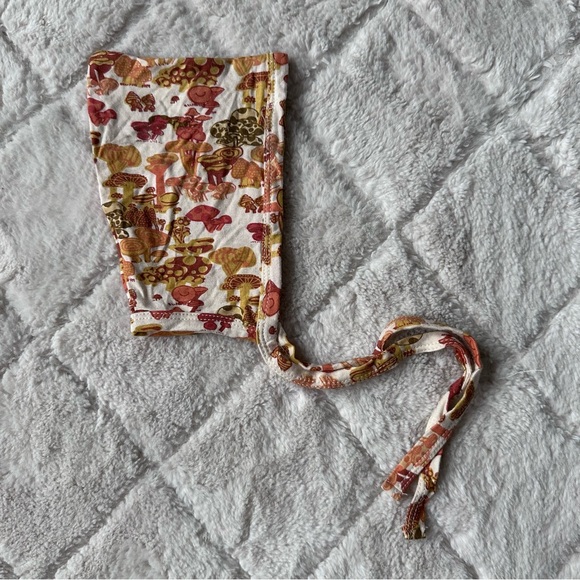 Kate Quinn | Multi mushroom print Bamboo Elf Hat | Size 0-3 Months - Picture 2 of 4
